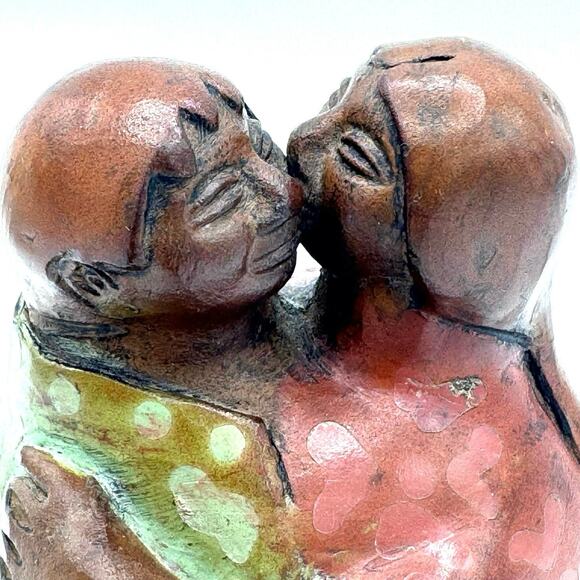 Peru Chulucanas Folk Art Pottery Kissing Lovers Hugging Sculpture‎ Couple SIGNED - Picture 7 of 12